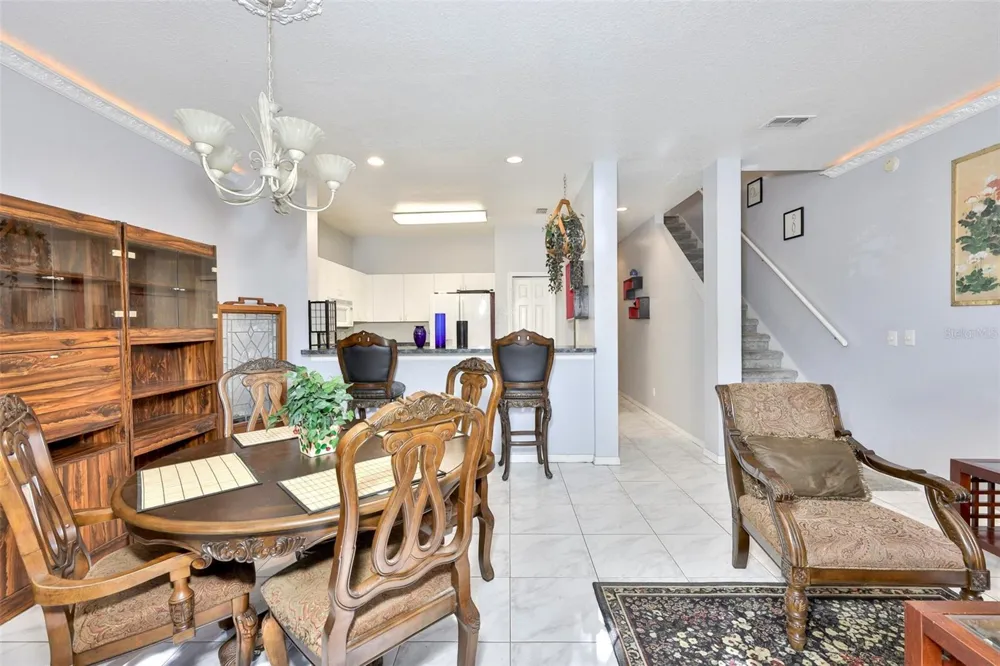 6400 46TH AVENUE #71 Kenneth City, FL 33709