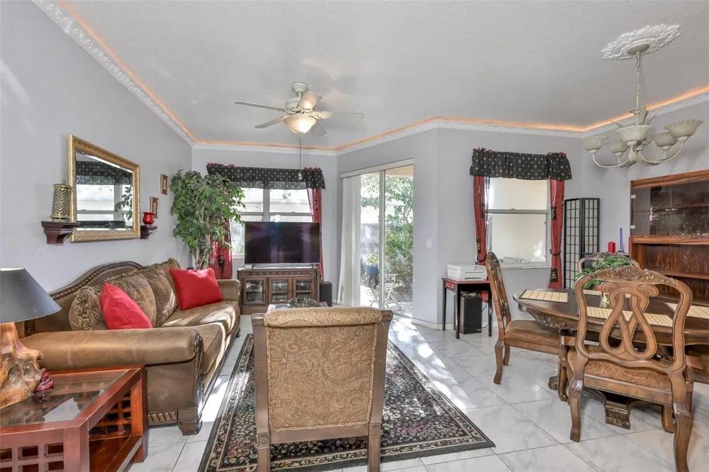 6400 46TH AVENUE #71 Kenneth City, FL 33709