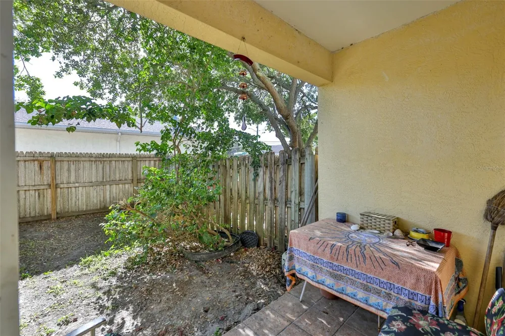 6400 46TH AVENUE #71 Kenneth City, FL 33709