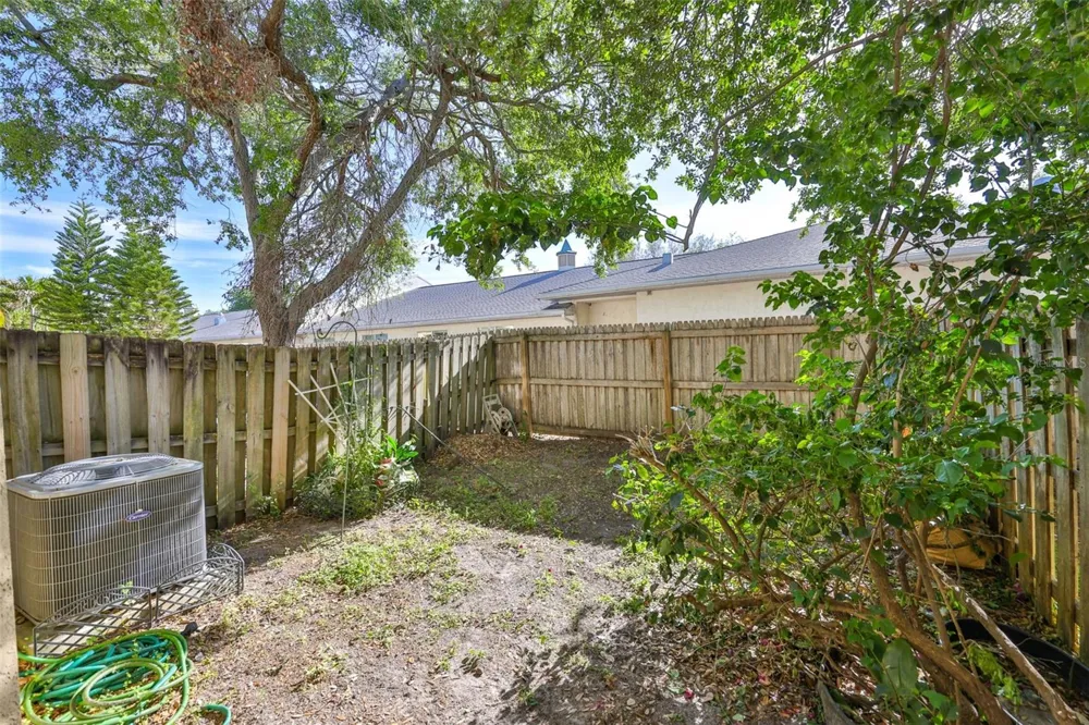 6400 46TH AVENUE #71 Kenneth City, FL 33709