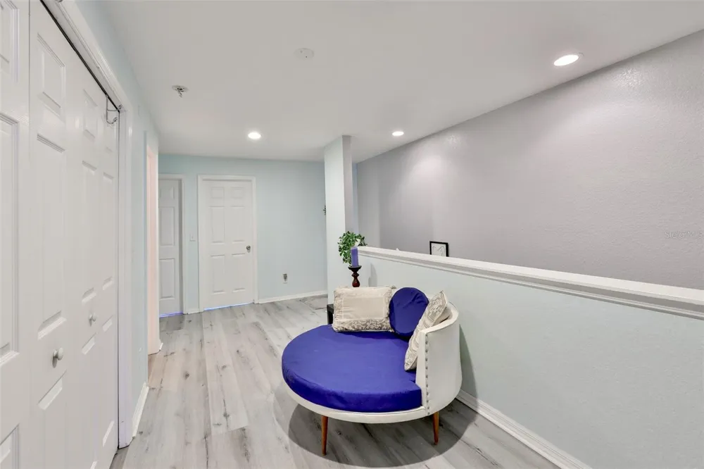 6400 46TH AVENUE #71 Kenneth City, FL 33709