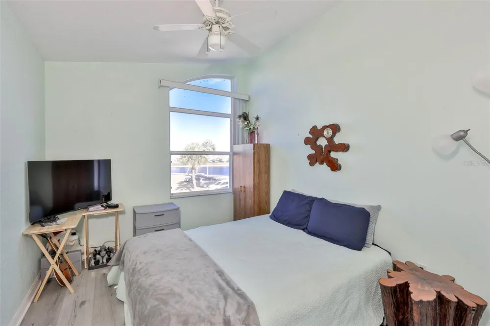 6400 46TH AVENUE #71 Kenneth City, FL 33709