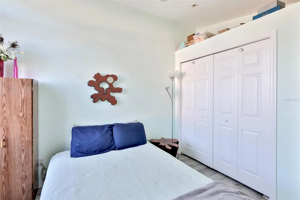 6400 46TH AVENUE #71 Kenneth City, FL 33709