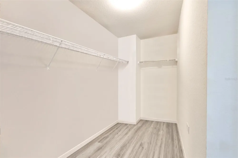 6400 46TH AVENUE #71 Kenneth City, FL 33709