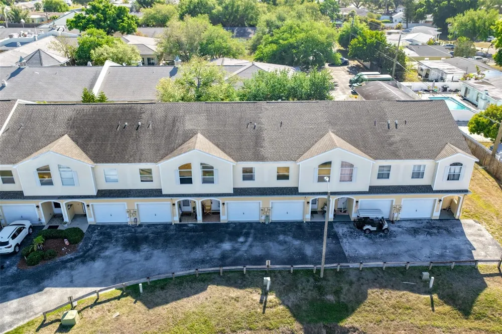 6400 46TH AVENUE #71 Kenneth City, FL 33709