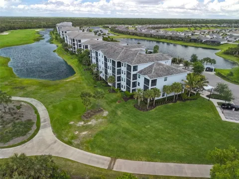 14091 HERITAGE LANDING BOULEVARD #121