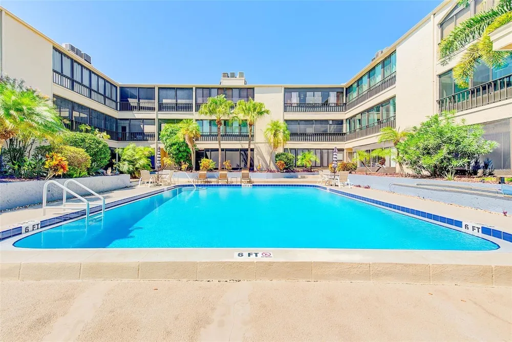 215 VALENCIA BOULEVARD #213 Largo, FL 33770