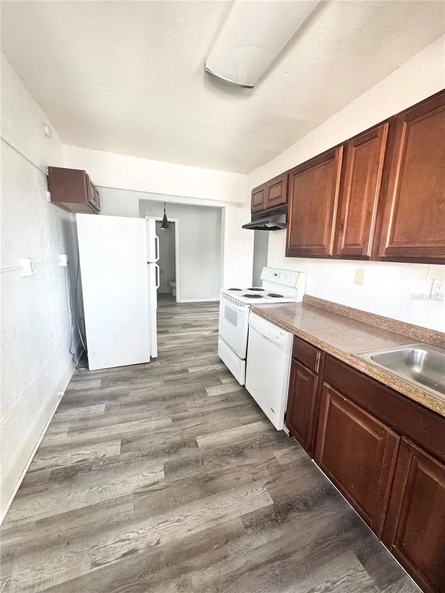 704 CORDOVA DRIVE #7 Orlando, FL 32804