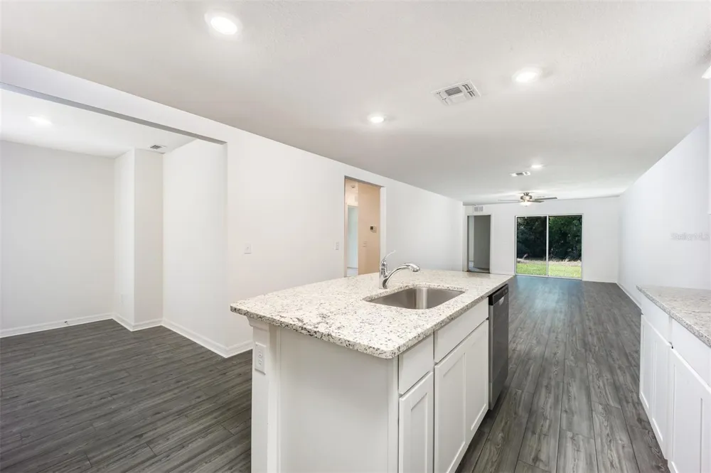 3180 SEVILLE STREET Lake Alfred, FL 33850