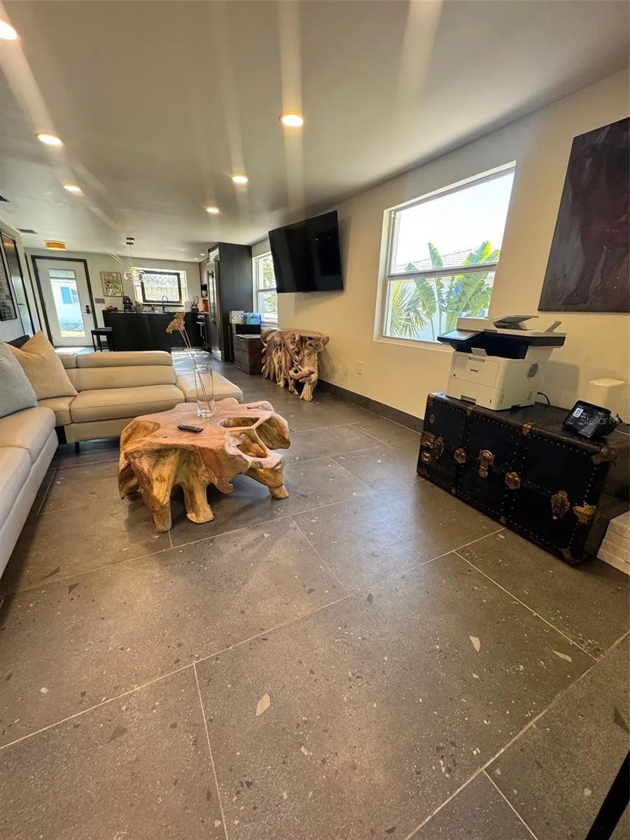541 SPANISH DRIVE Longboat Key, FL 34228