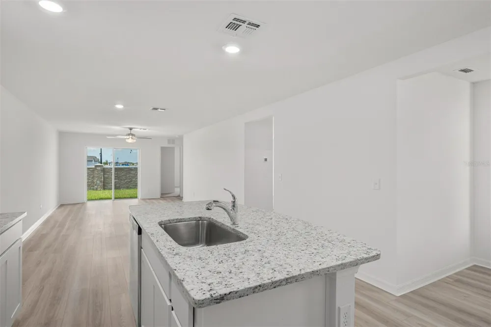 3176 SEVILLE STREET Lake Alfred, FL 33850