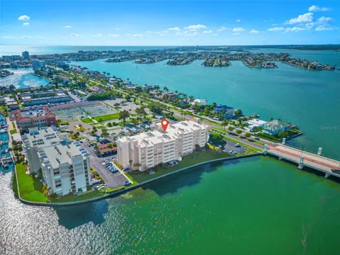 500 TREASURE ISLAND CAUSEWAY #308