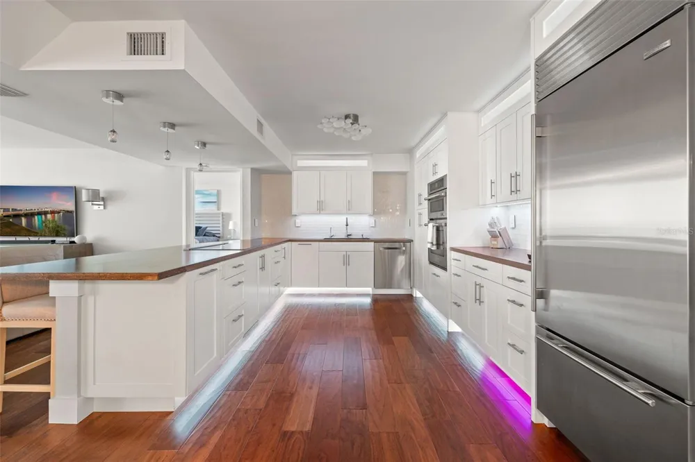 500 TREASURE ISLAND CAUSEWAY #308 Treasure Island, FL 33706