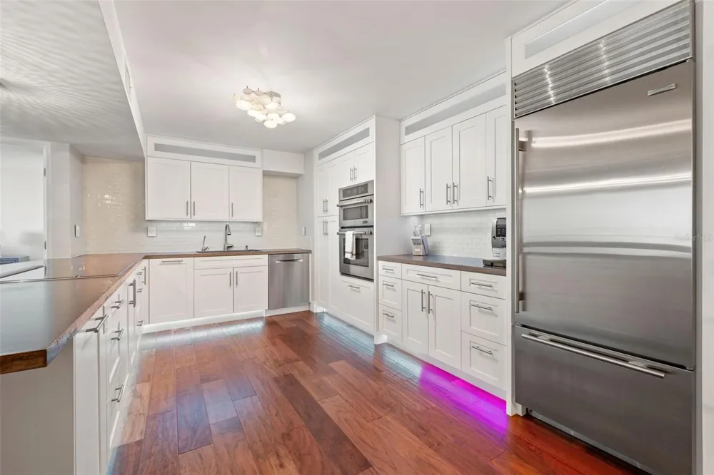 500 TREASURE ISLAND CAUSEWAY #308 Treasure Island, FL 33706