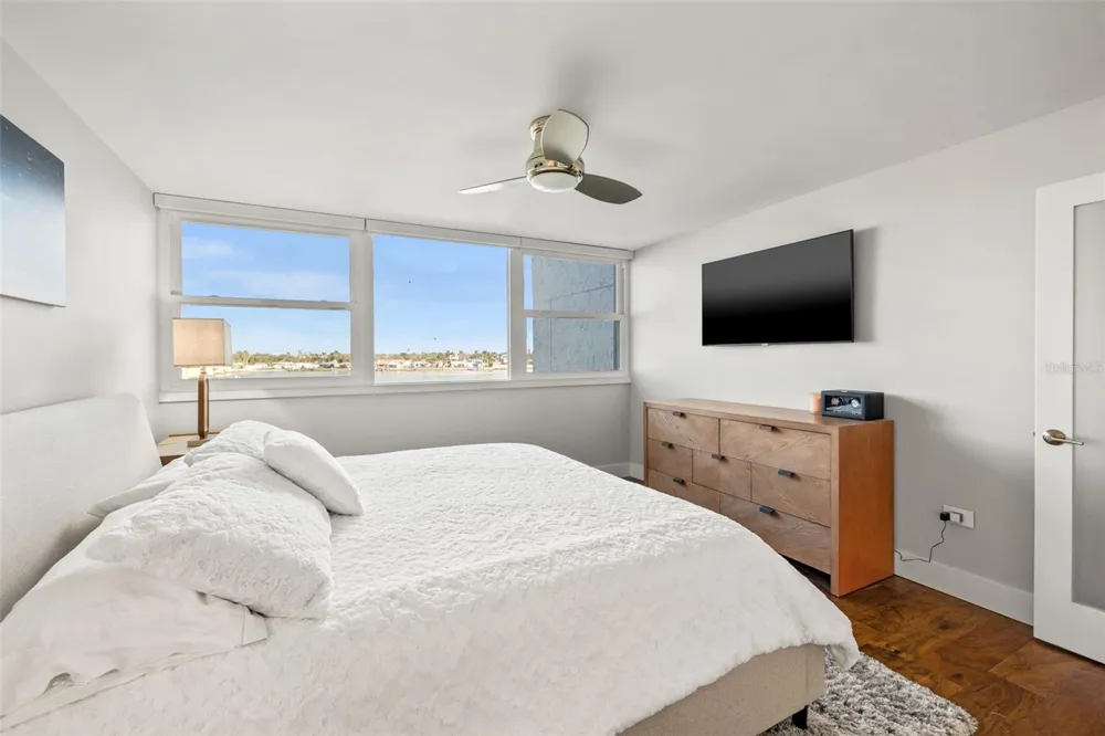 500 TREASURE ISLAND CAUSEWAY #308 Treasure Island, FL 33706