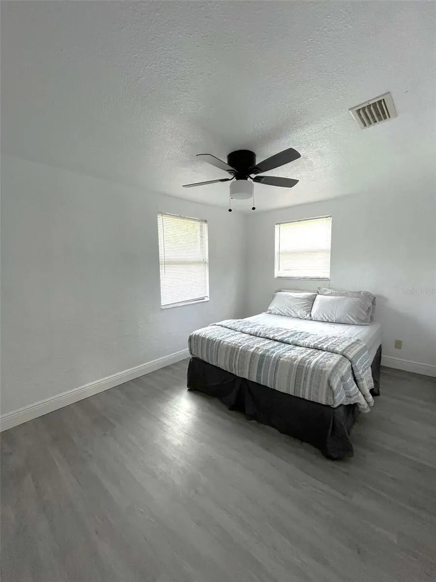 5740 65TH TERRACE Pinellas Park, FL 33781