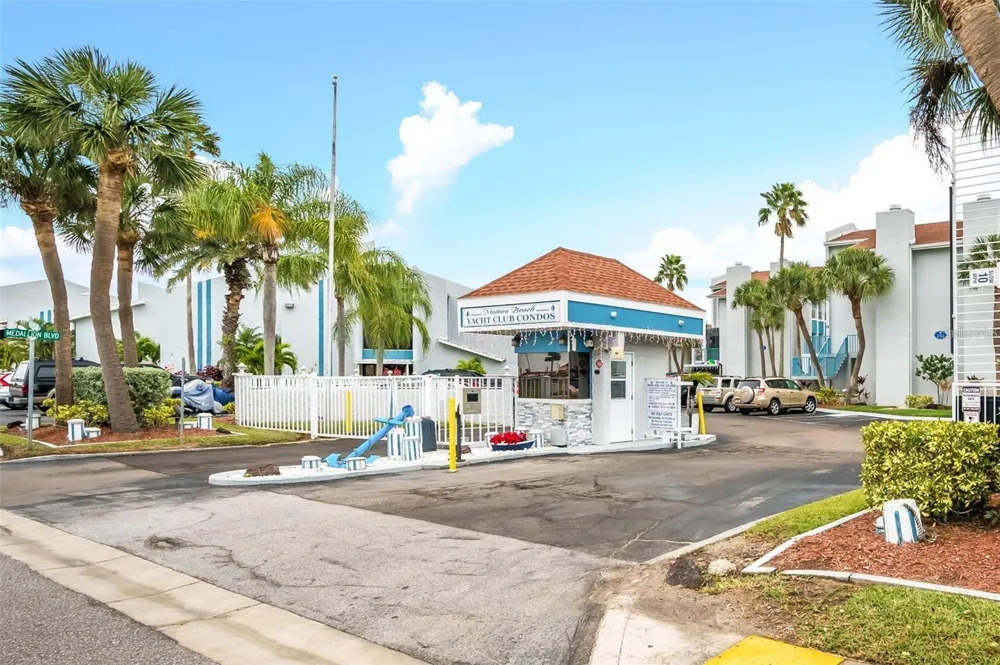 260 MEDALLION BOULEVARD #F Madeira Beach, FL 33708
