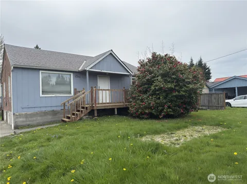 5415 NE 4TH  Street
