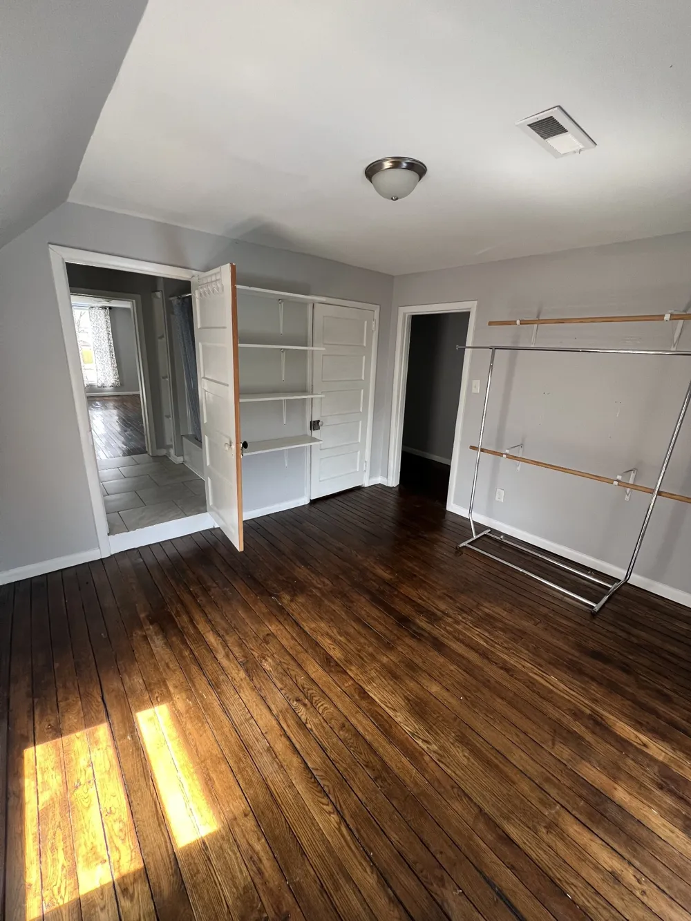 201 Pleasant St Mount Pleasant, TN 38474