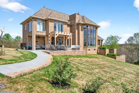 501 River Trace Dr