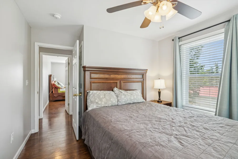 824 Driftwood Dr Lobelville, TN 37097