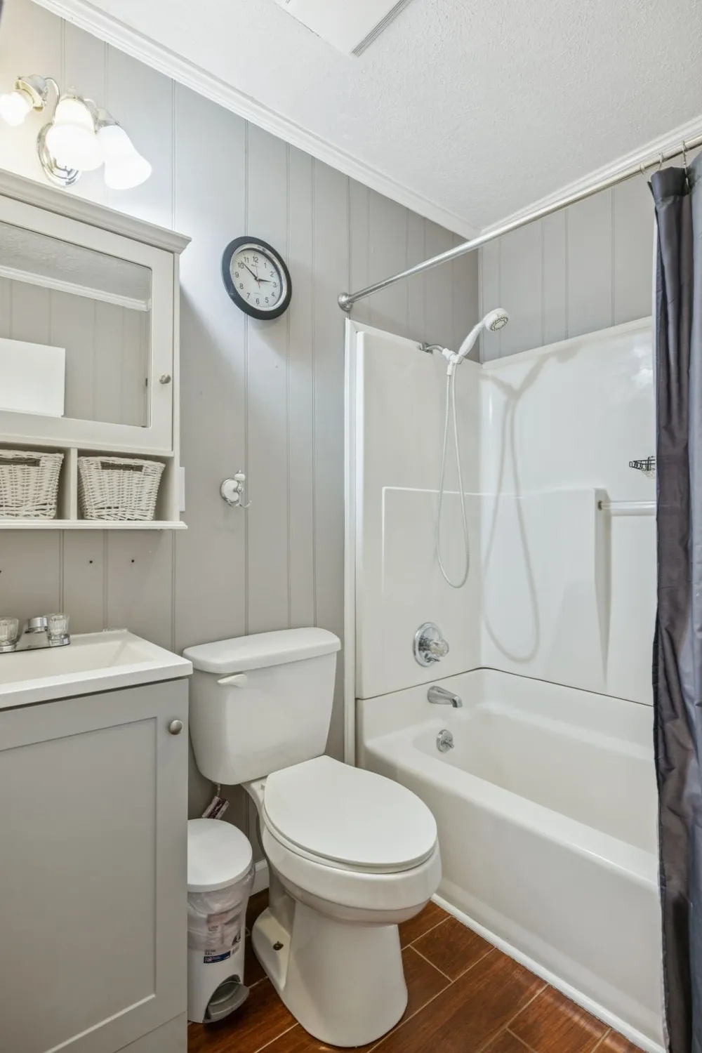 824 Driftwood Dr Lobelville, TN 37097