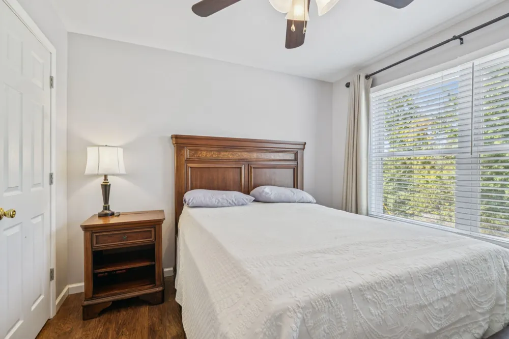 824 Driftwood Dr Lobelville, TN 37097
