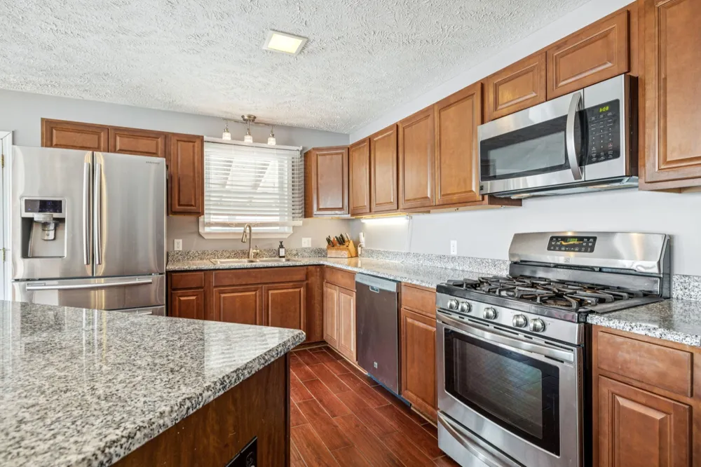 824 Driftwood Dr Lobelville, TN 37097