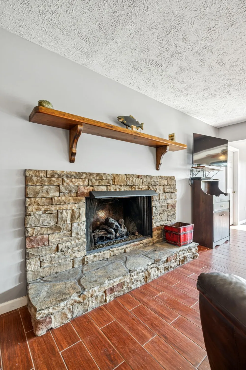 824 Driftwood Dr Lobelville, TN 37097