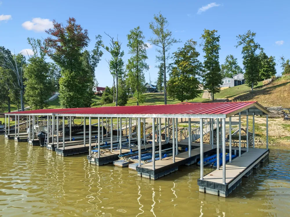824 Driftwood Dr Lobelville, TN 37097