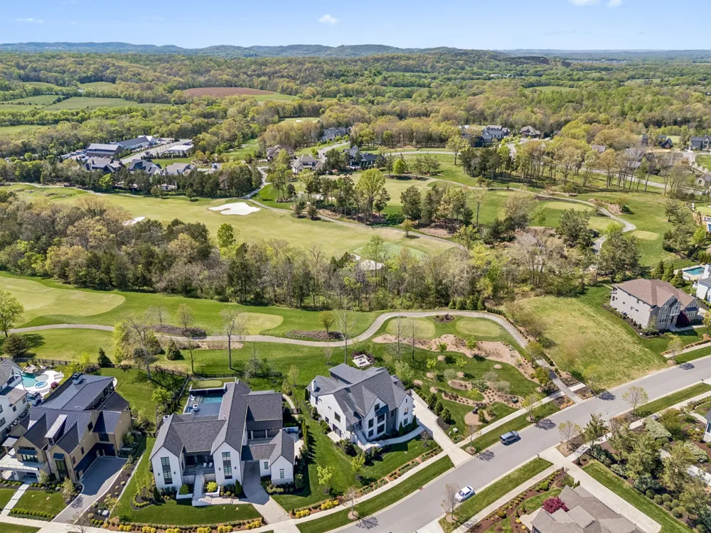 7066 Lanceleaf Dr College Grove, TN 37046