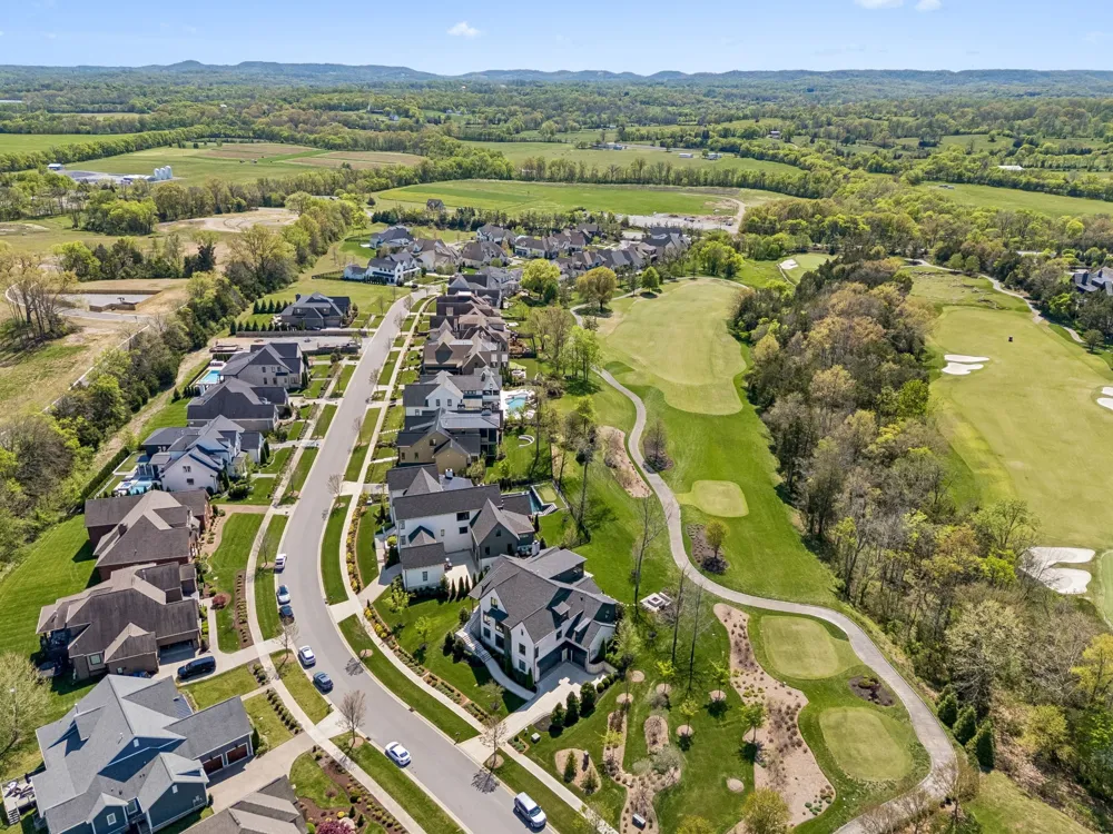 7066 Lanceleaf Dr College Grove, TN 37046