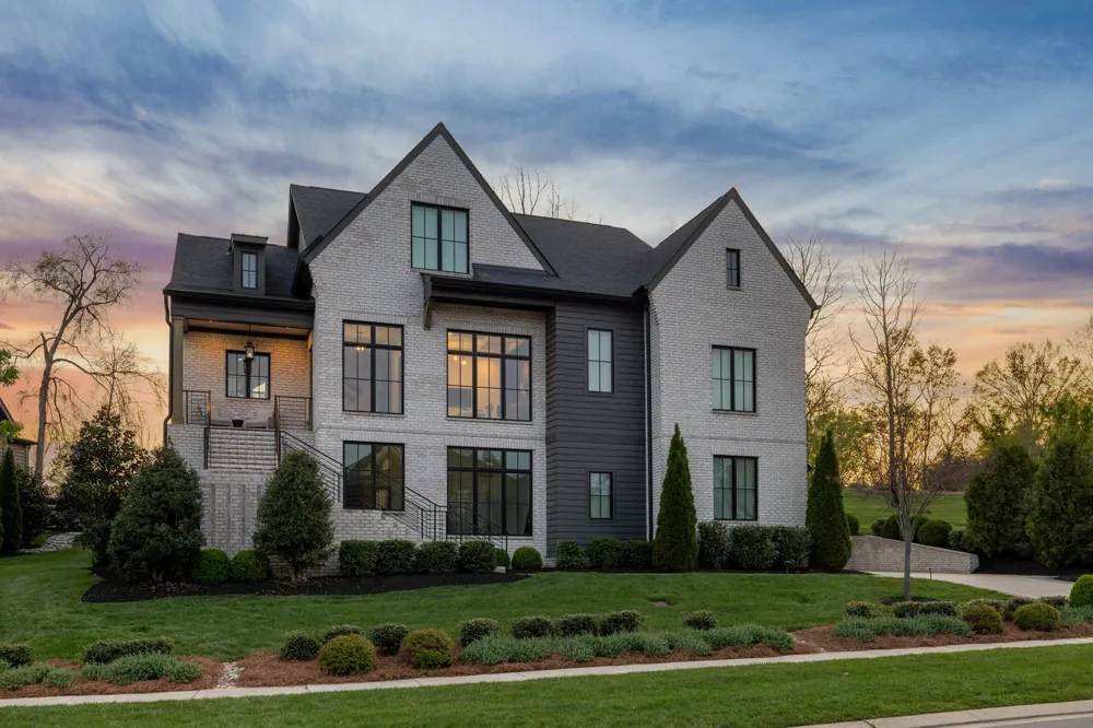 7066 Lanceleaf Dr College Grove, TN 37046