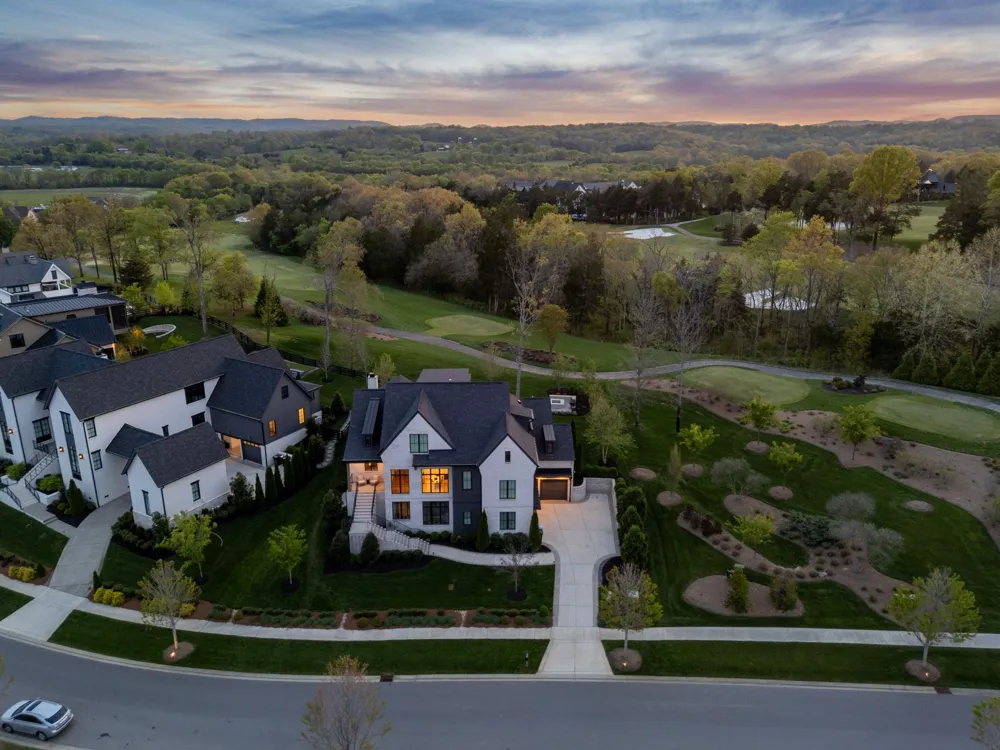 7066 Lanceleaf Dr College Grove, TN 37046