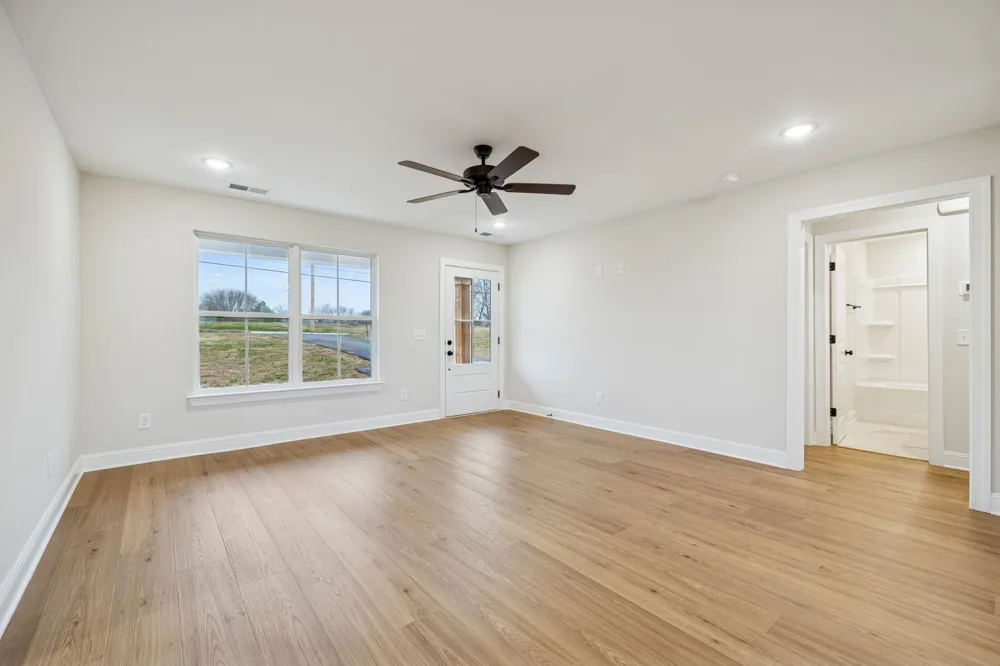 1035 Landing Lane Adams, TN 37010