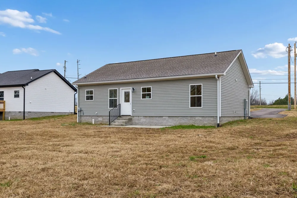 1035 Landing Lane Adams, TN 37010