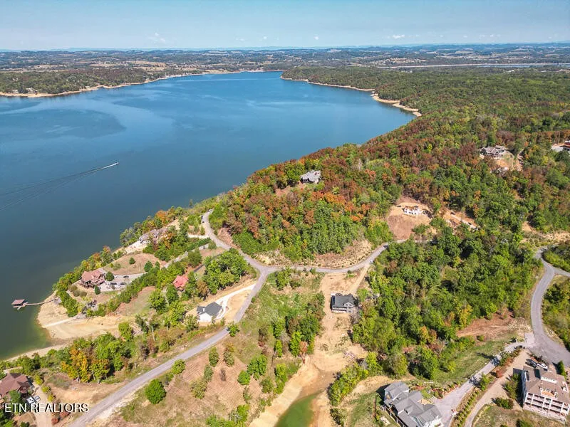 75 Stone Bridge Drive Dandridge, TN 37725
