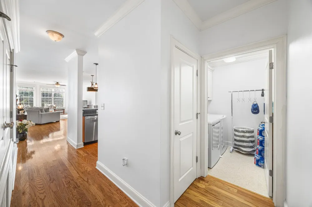 3520 CENTRAL AVE #209 Memphis, TN 38111