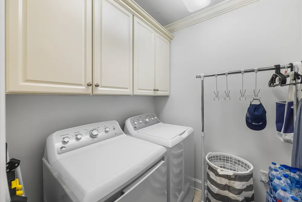 3520 CENTRAL AVE #209 Memphis, TN 38111