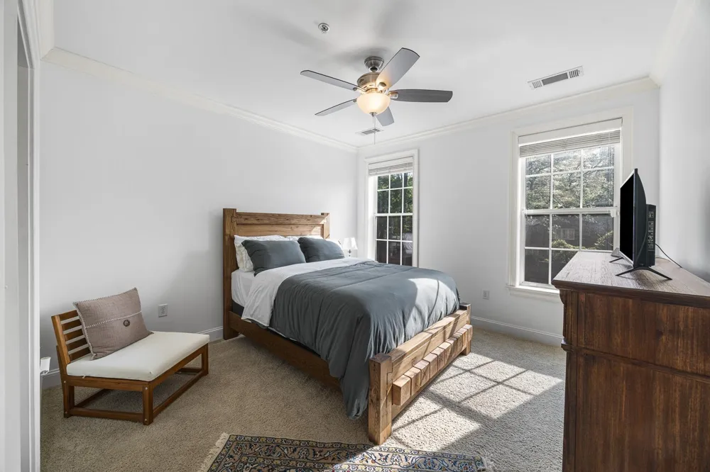 3520 CENTRAL AVE #209 Memphis, TN 38111