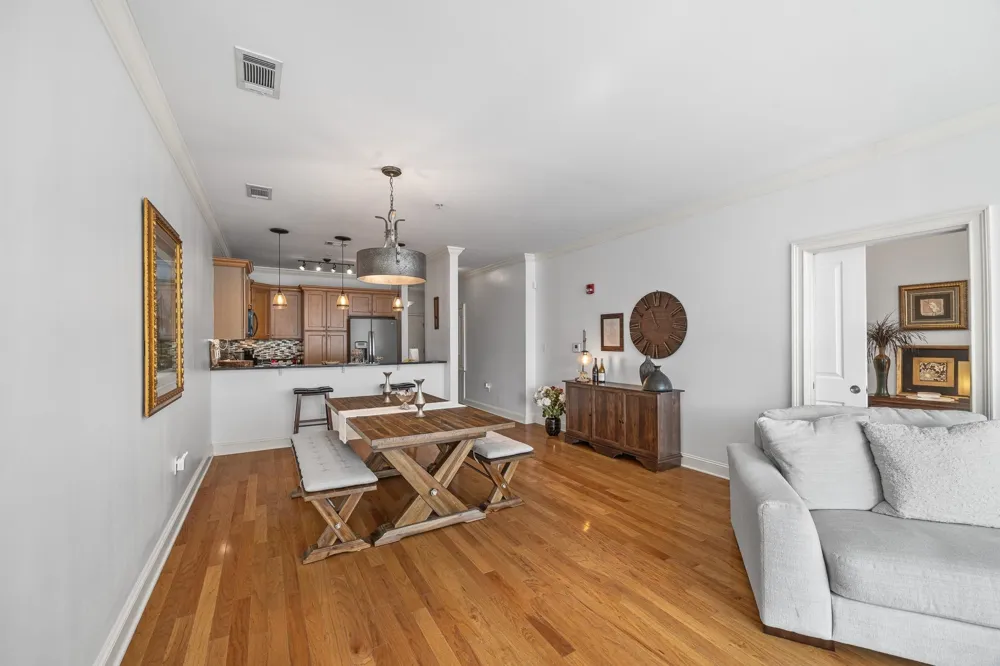 3520 CENTRAL AVE #209 Memphis, TN 38111
