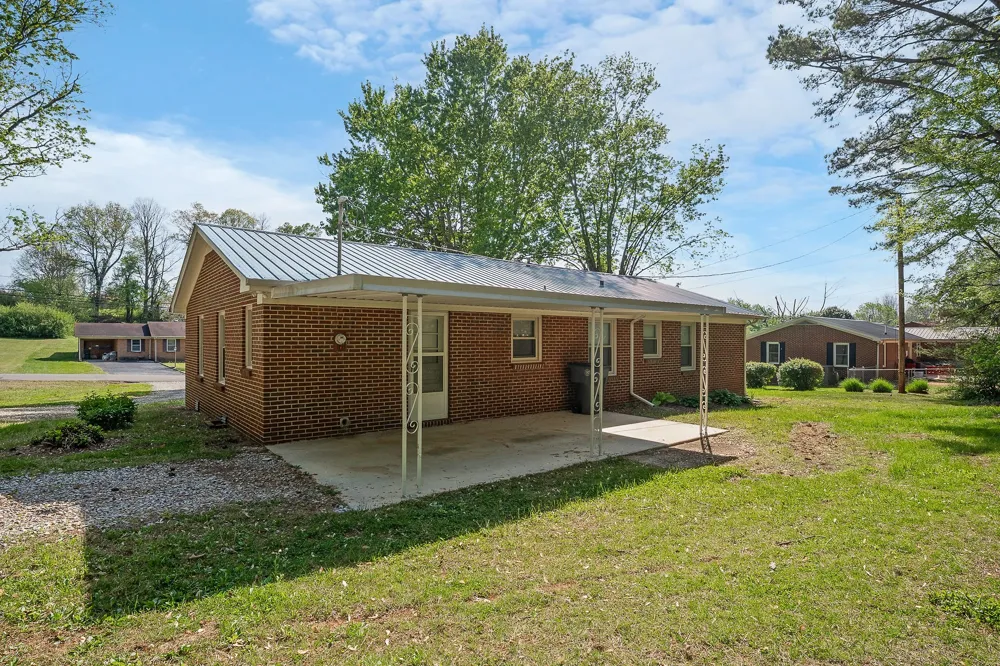 127 Jefferson St McMinnville, TN 37110
