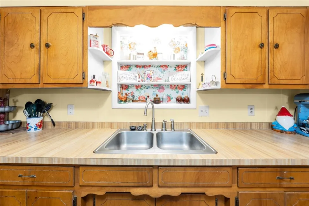 321 Goodridge Rd Woodbury, TN 37190