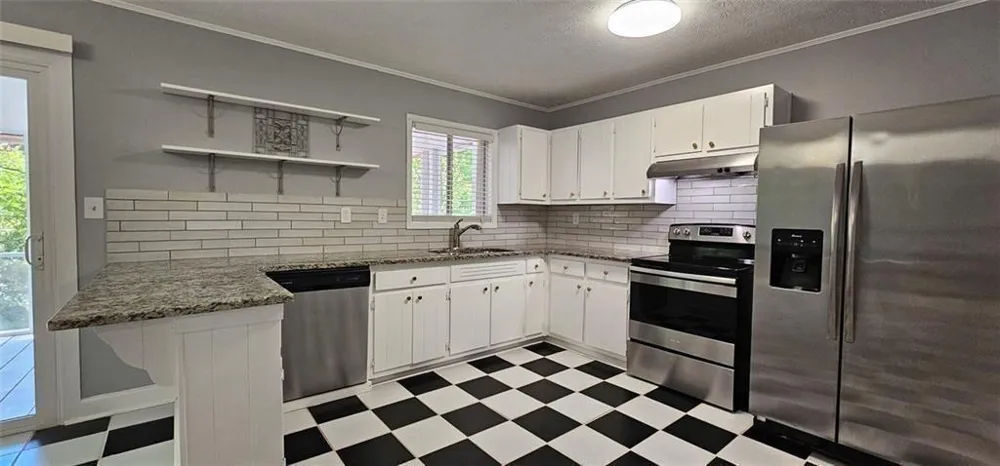 1096 Deleon Court Clarkston, GA 30021