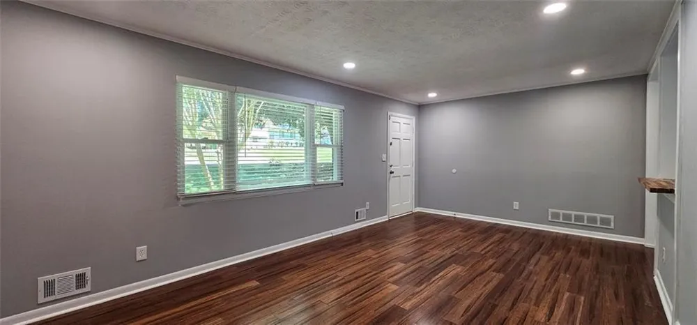 1096 Deleon Court Clarkston, GA 30021