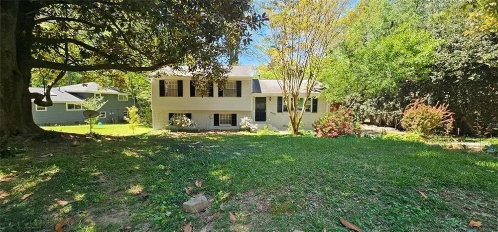 1096 Deleon Court Clarkston, GA 30021
