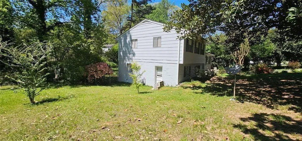 1096 Deleon Court Clarkston, GA 30021