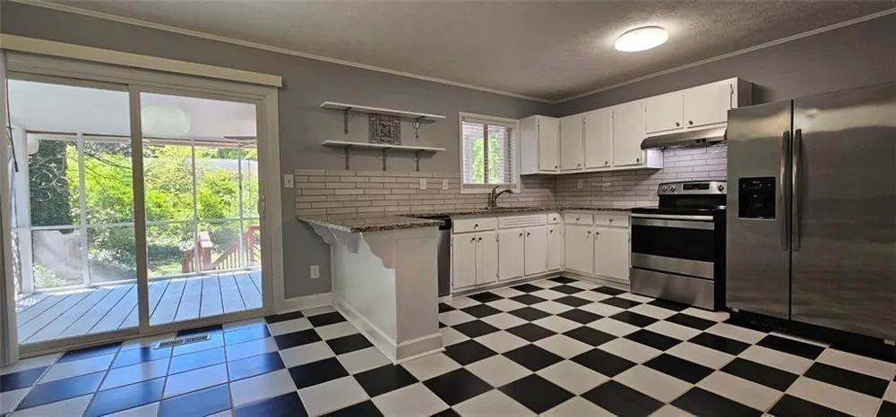 1096 Deleon Court Clarkston, GA 30021