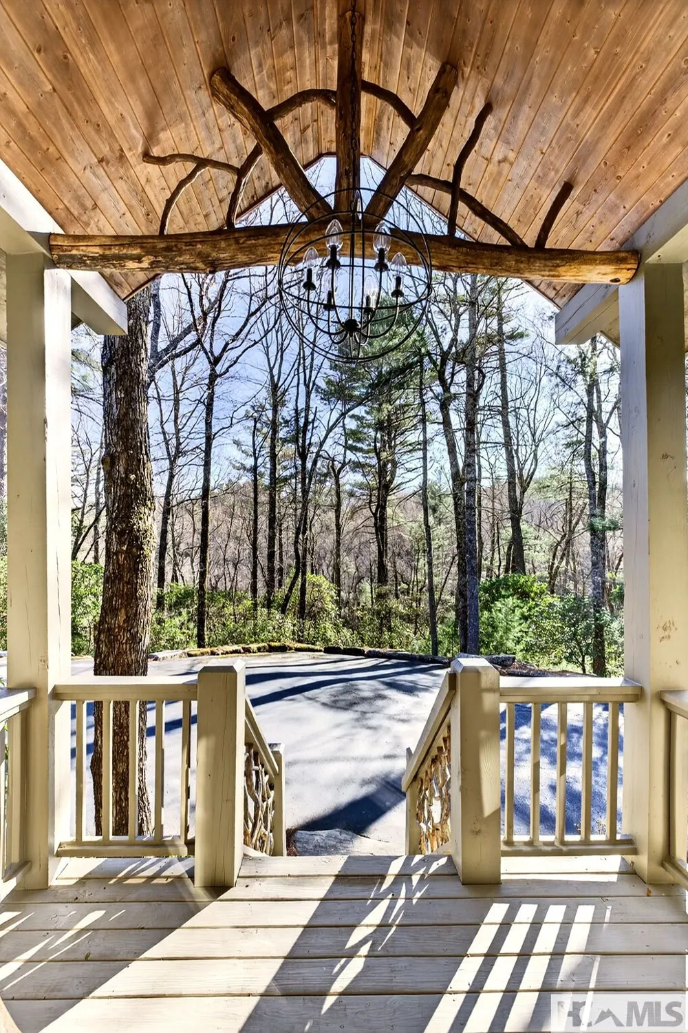 161 Chestnut Trace Lake Toxaway, NC 28747