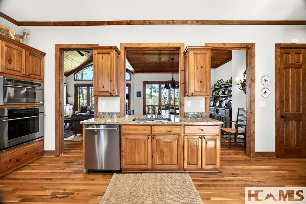 161 Chestnut Trace Lake Toxaway, NC 28747